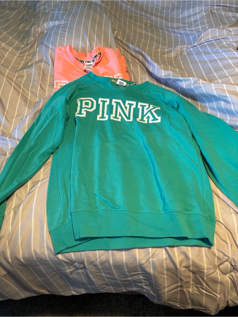 PINK Victoria's Secret Teal Crewneck Sweatshirt with White Logo